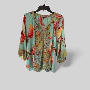 Olive Hill Floral Print Women's Blouse - Green and Red. Size Medium.